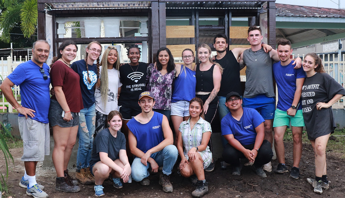 New York Tech students and faculty in Puerto Rico