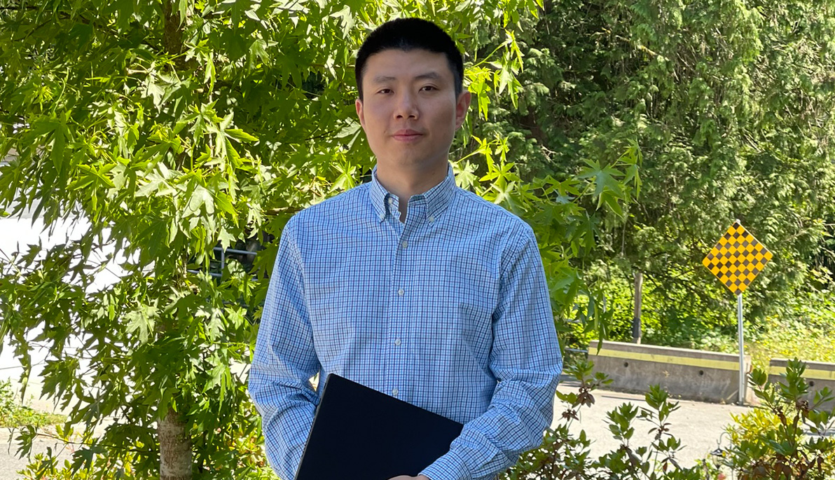Assistant Professor Yunlong Shao