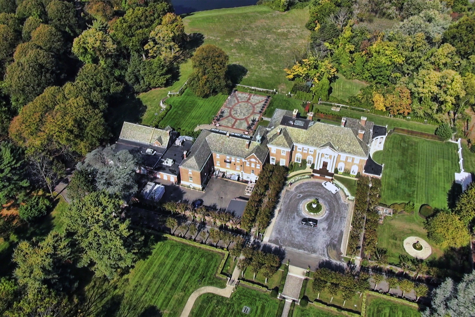 Overview Gallery de Seversky Mansion NYIT
