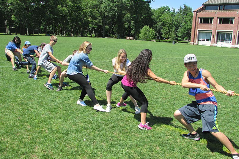 <strong>NYIT Orientation Spans Decades</strong> Over the years, NYIT's summer orientation program has evolved into an annual tradition for new students. In 2015, new students played tug of war as part of orientation at NYIT-Old Westbury.