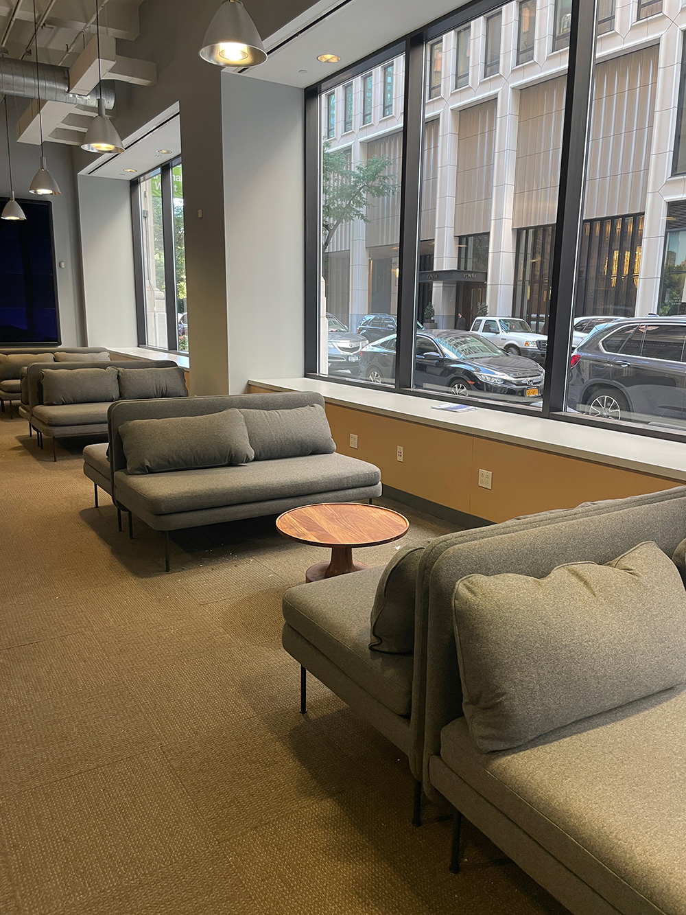 A campus lounge at 16 W. 61st St. on the New York City campus