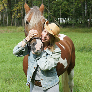 Suzanne Mitchell with Horse