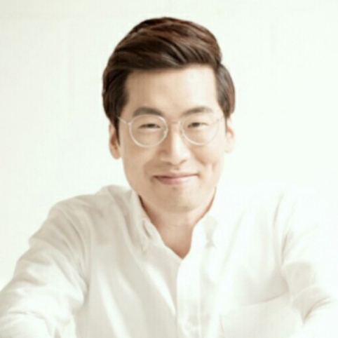 Donghwan Moon headshot