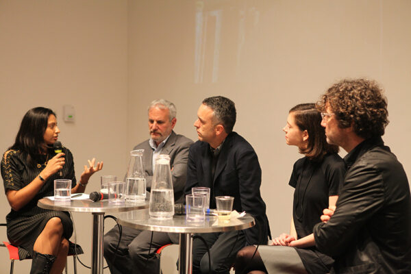 AIA Displacements Moderator