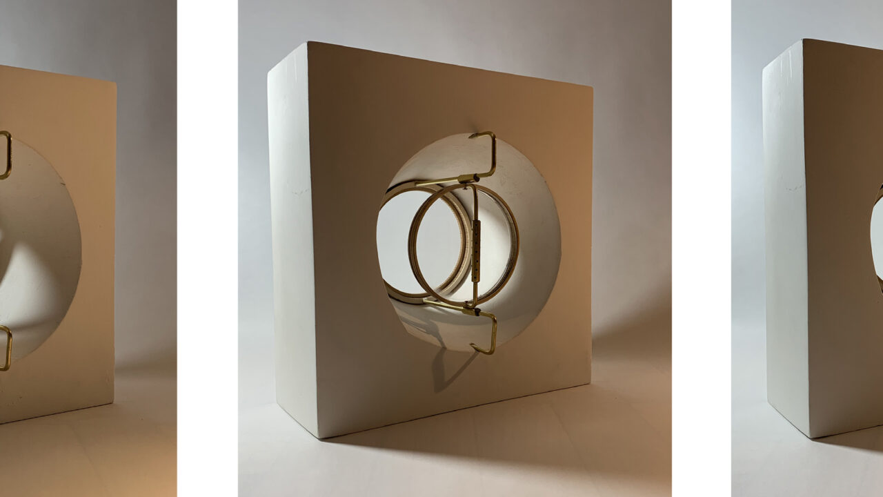 Architecture block with opening in middle