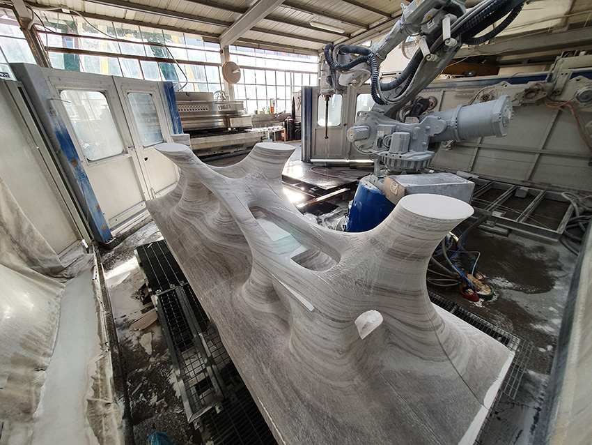 Coral Table Fabrication Process Robot, Marmomac Exhiition 2019, Dustin White