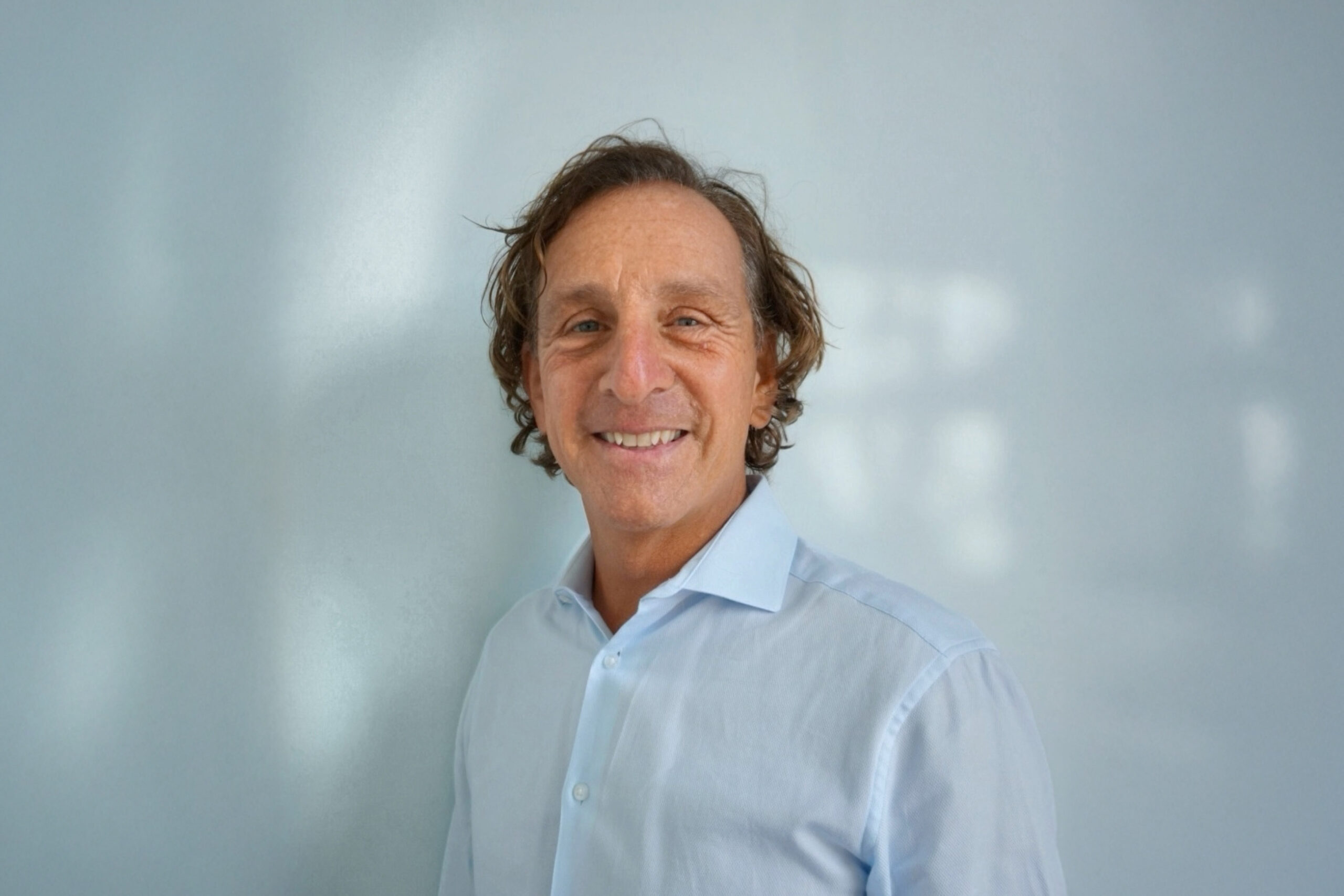 Michael D Angelis