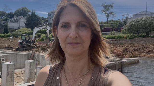 Portrait of Efrat Nizan