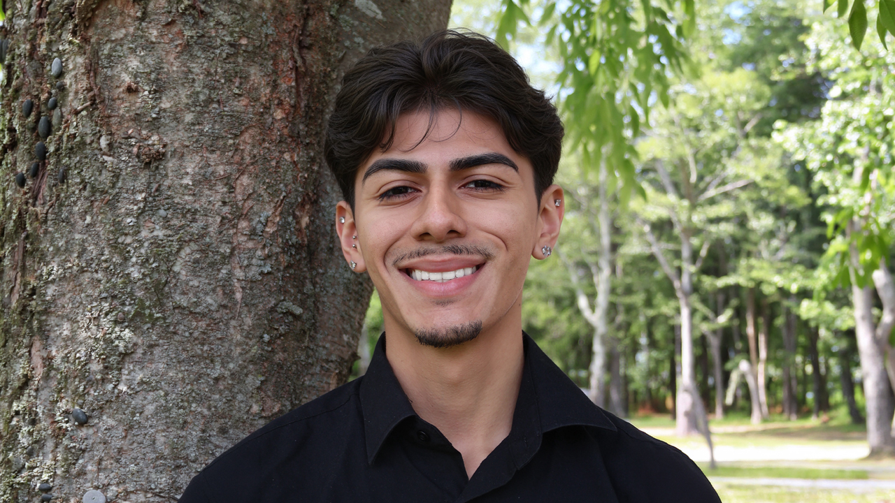 Portrait of Brandon Vasquez